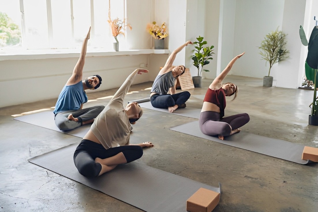 Unlocking Holistic Wellness with Fitoofitness.in Yoga